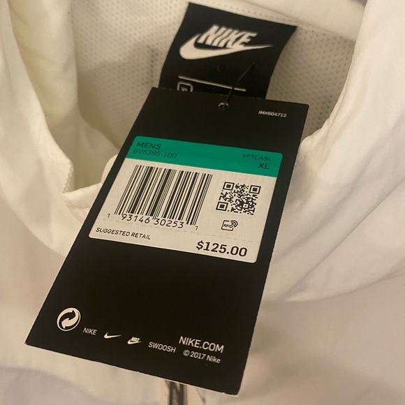 Nike Sportswear 1/2 Zip Pullover Hooded Woven - Picture 3 of 3